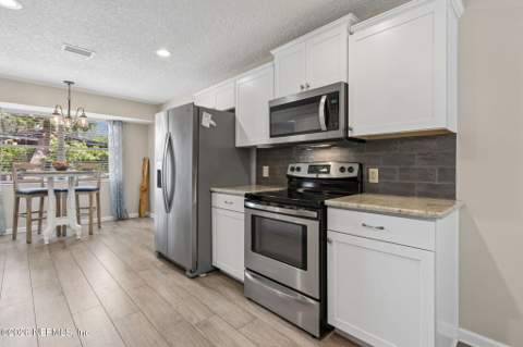 3194 Creighton Landing, Fleming Island FL - photo 6 of 31