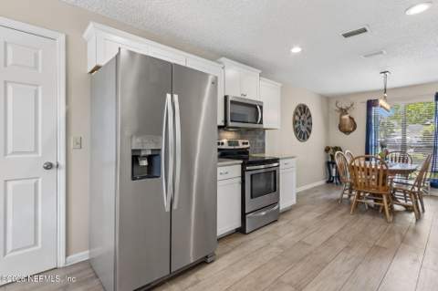 3194 Creighton Landing, Fleming Island FL - photo 7 of 31