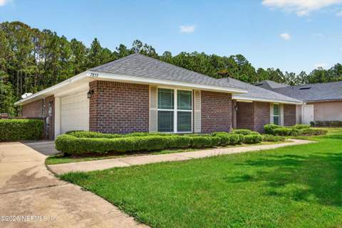 7853 Dawsons Creek Drive, Jacksonville FL - photo 8 of 44