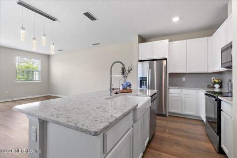 7932 Merchants Way, Jacksonville FL - photo 6 of 23