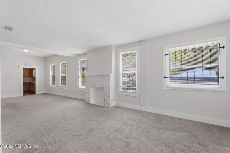 3 bedroom Single Family Residence at 530 W 19th Street, North Springfield Heights, Jacksonville — photo 2