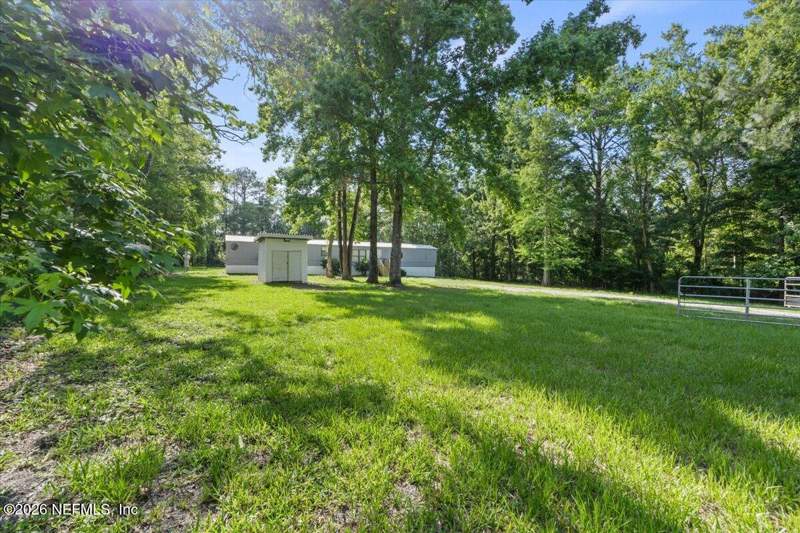 3 bedroom Manufactured Home at 3197 Valley View, Middleburg, Middleburg — photo 2