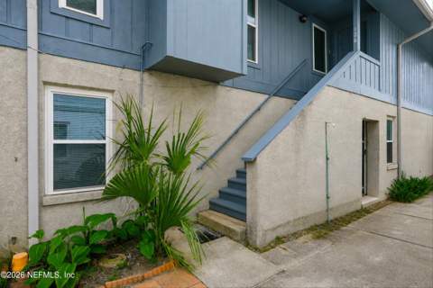 124 Hopkins Street, Neptune Beach FL - photo 8 of 48