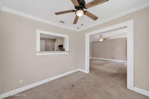 5226 Palmer Avenue, Jacksonville FL - photo 6 of 34