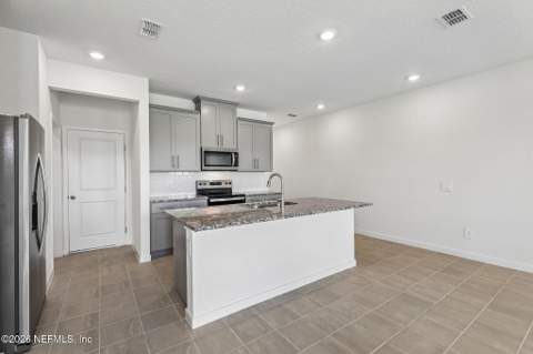 211 Yellowstone Drive, St. Augustine FL - photo 12 of 45