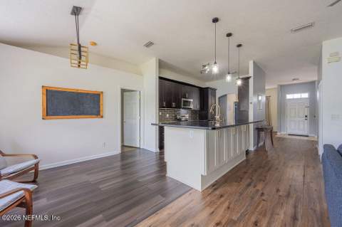 3787 Juliet Leia Circle, Jacksonville FL - photo 11 of 39