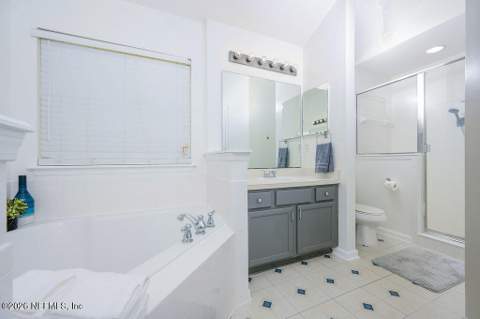 3787 Juliet Leia Circle, Jacksonville FL - photo 17 of 39