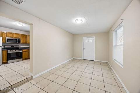 2239 Lane Avenue, Jacksonville FL - photo 12 of 33