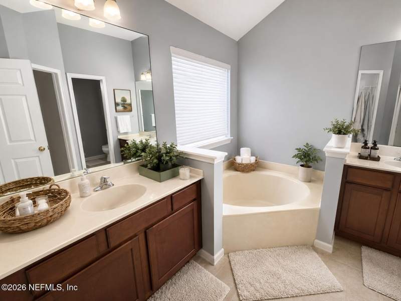 4 bedroom Single Family Residence at 14117 Fish Eagle Drive, Eagle Hammock, Jacksonville — photo 5