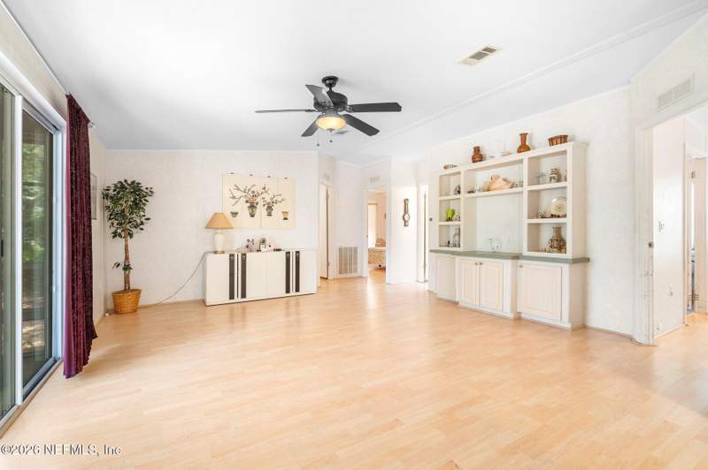 3 bedroom Mobile Home at 100 McGrady Lake Road, Crescent City, Crescent City — photo 3