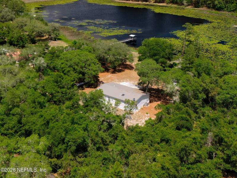 3 bedroom Mobile Home at 100 McGrady Lake Road, Crescent City, Crescent City — photo 2