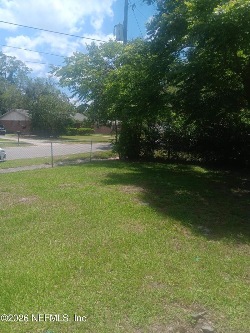 3 bedroom Single Family Residence at 7405 Deepwood Drive, Enchanted Park, Jacksonville — photo 3