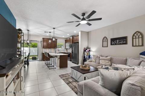 13935 Molina Drive, Jacksonville FL - photo 8 of 48