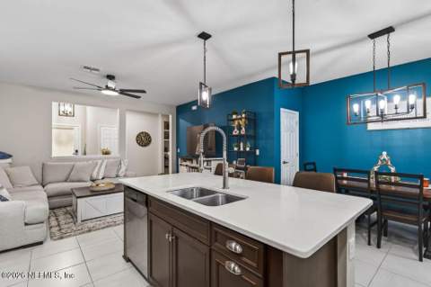 13935 Molina Drive, Jacksonville FL - photo 14 of 48