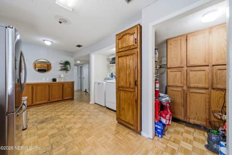 1025 Granger Drive, Jacksonville FL - photo 10 of 48