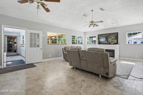 1025 Granger Drive, Jacksonville FL - photo 8 of 48