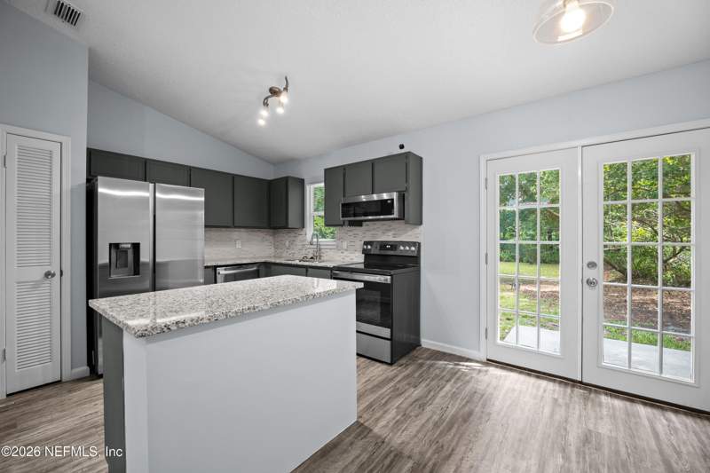 2 bedroom Townhouse at 2730 Sandusky Avenue, Hidden Village, Jacksonville — photo 5
