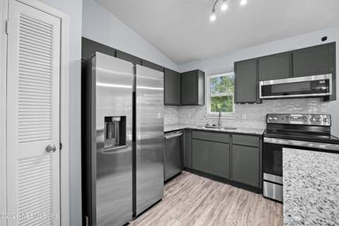 2730 Sandusky Avenue, Jacksonville FL - photo 20 of 36