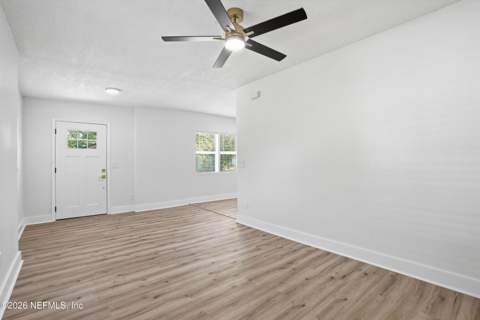 3248 Myra Street, Jacksonville FL - photo 13 of 42