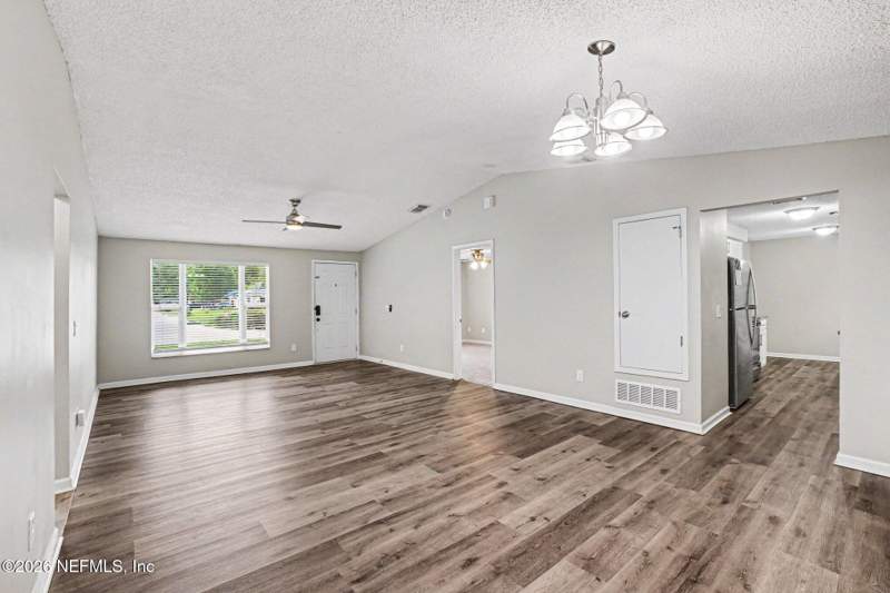 3 bedroom Single Family Residence at 2622 Pinewood Boulevard, Greenwood Estates, Middleburg — photo 3