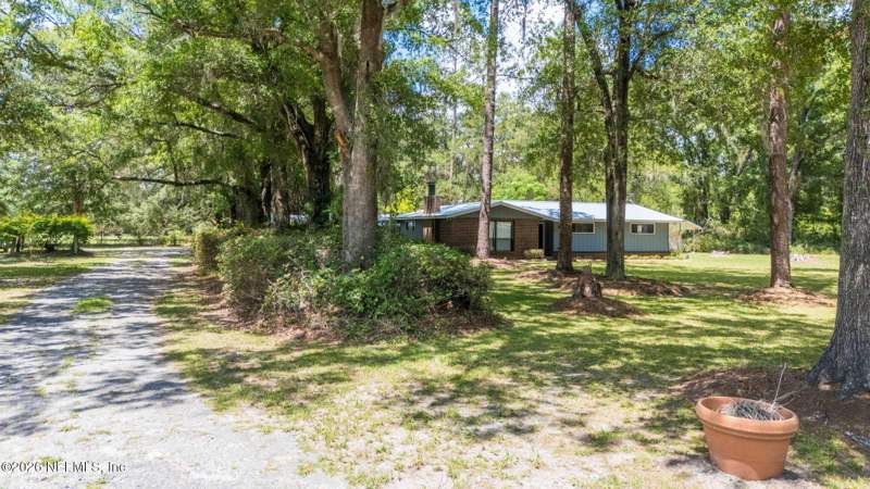 4 bedroom Single Family Residence at 13733 John Williams Road, Sanderson, Sanderson — photo 2