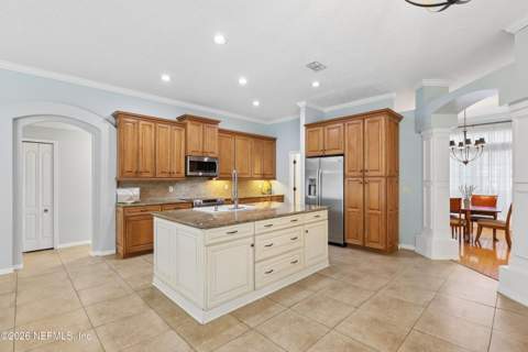 8713 Reedy Branch Drive, Jacksonville FL - photo 10 of 34