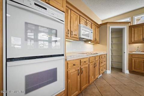 4422 Tideview Drive, Jacksonville FL - photo 24 of 72