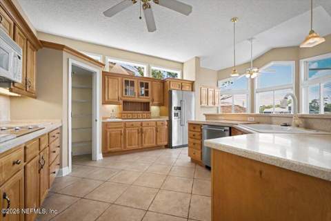 4422 Tideview Drive, Jacksonville FL - photo 23 of 72