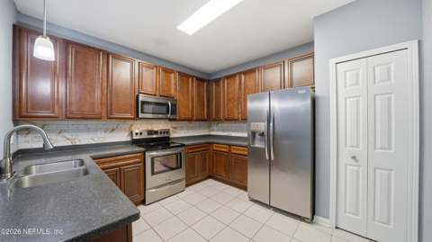 5006 Key Lime Drive #307, Jacksonville FL - photo 8 of 50