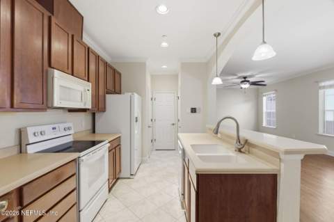 6116 Clearsky Drive, Jacksonville FL - photo 14 of 43