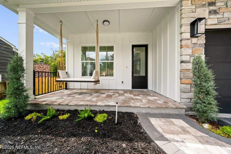 4 bedroom Single Family Residence at 1324 Morvenwood Road, Colonial Manor, Jacksonville — photo 2