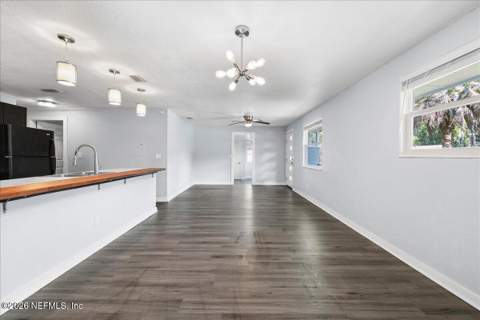 5068 Andrew Robinson Drive, Jacksonville FL - photo 11 of 32