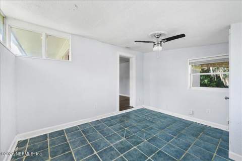 5068 Andrew Robinson Drive, Jacksonville FL - photo 12 of 32