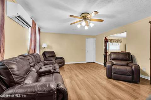 11524 Princessa Lane, Jacksonville FL - photo 8 of 30