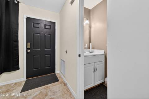 11726 Tanager Drive, Jacksonville FL - photo 10 of 29