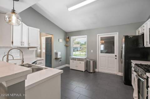 12635 Hobbit Lane, Jacksonville FL - photo 18 of 51