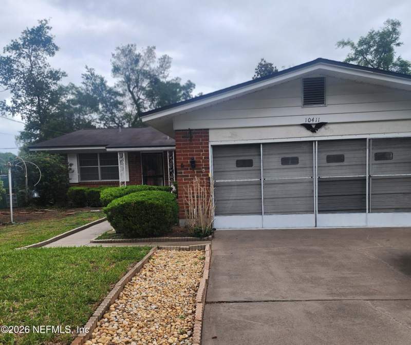 3 bedroom Single Family Residence at 10411 Tulsa Road, Highlands, Jacksonville — photo 2