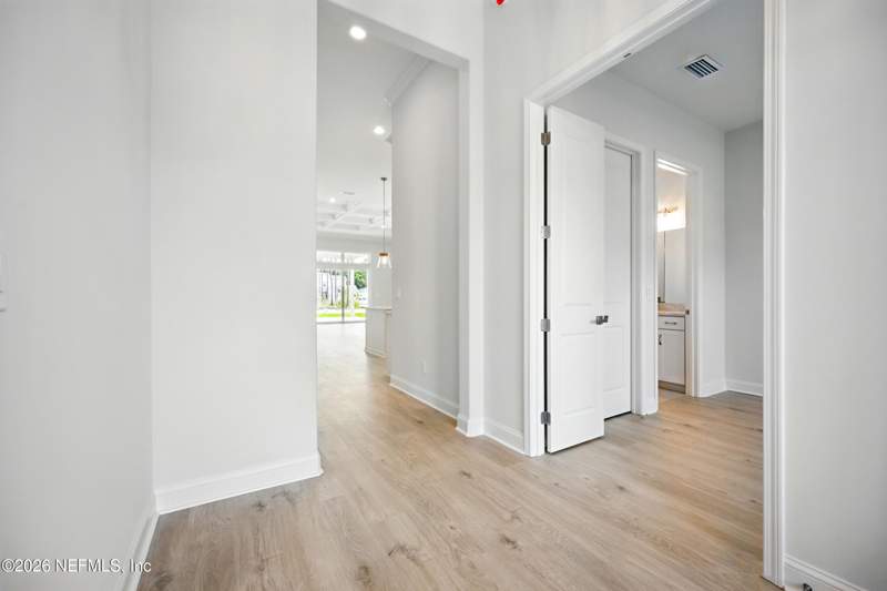 5 bedroom Single Family Residence at 290 Eagle Moon Lake Drive, Silver Landing, St. Augustine — photo 4