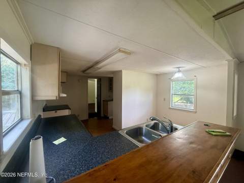 222 Pine Street, Hawthorne FL - photo 11 of 29