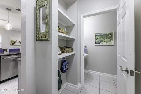 13714 Harlowton Avenue, Jacksonville FL - photo 9 of 24