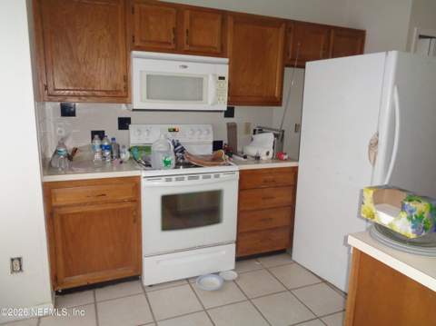 3526 Sheldrake Drive, Jacksonville FL - photo 8 of 14