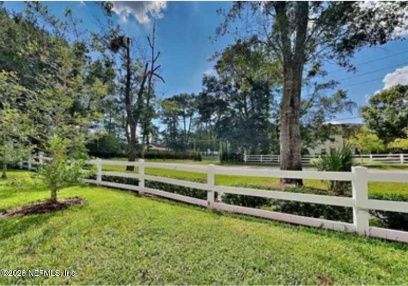 3 bedroom Townhouse at 6976 St Ives Court, St. Ives, Jacksonville — photo 2