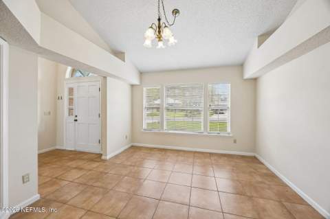 6076 Bermuda Drive, Fleming Island FL - photo 6 of 28