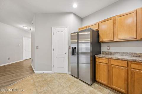 15763 Twin Creek Drive, Jacksonville FL - photo 11 of 46
