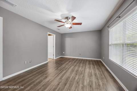 15763 Twin Creek Drive, Jacksonville FL - photo 15 of 46