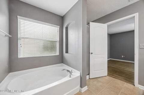 15763 Twin Creek Drive, Jacksonville FL - photo 20 of 46