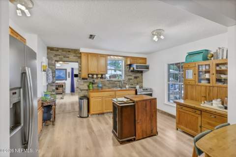 6664 Woodland Drive, Keystone Heights FL - photo 16 of 70