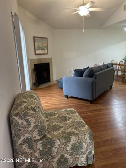 8300 Plaza Gate Lane #1173, Jacksonville FL - photo 7 of 22