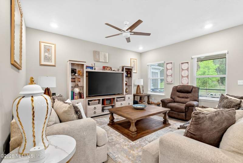 4 bedroom Single Family Residence at 2948 Armsdale Road, Victoria Forest, Jacksonville — photo 3