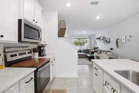 8321 Asteroid Street, Jacksonville FL - photo 8 of 26